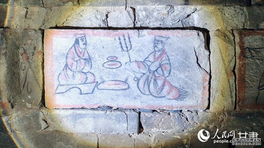 《烤肉图》壁画砖。（主办方供图）