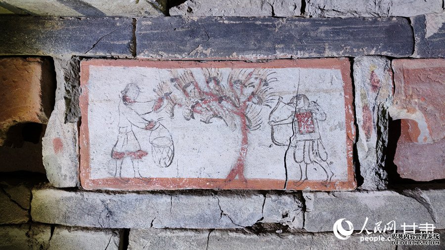 《采桑护桑图》壁画砖。（主办方供图）